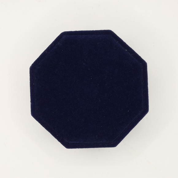 NWT Macys CZ Heart Pendant and Earrings Set - Picture 3 of 4